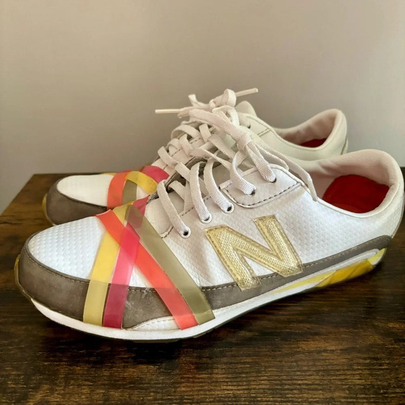 New Balance| Women’s  Emilian Size 7 Athletic Sneakers - Picture 1 of 6
